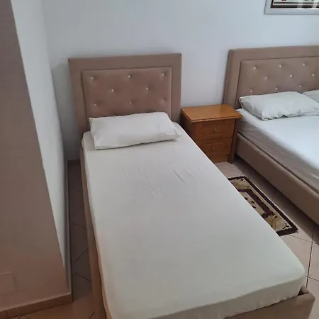 Bardha * Sarandë